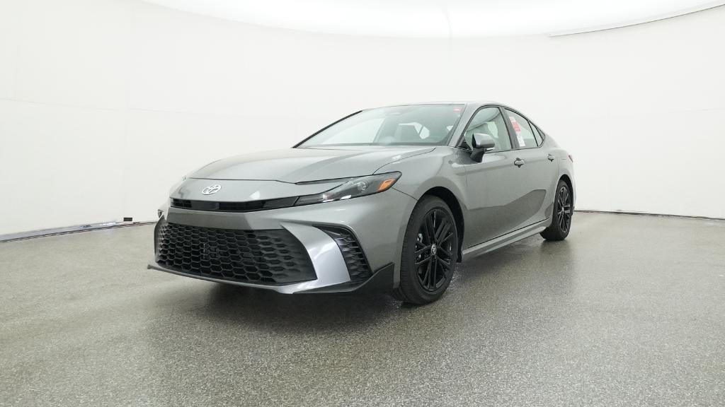 2025 Toyota Camry SE photo 4