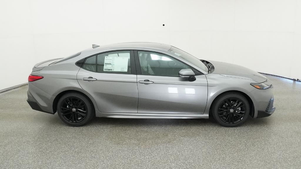 2025 Toyota Camry SE photo 25