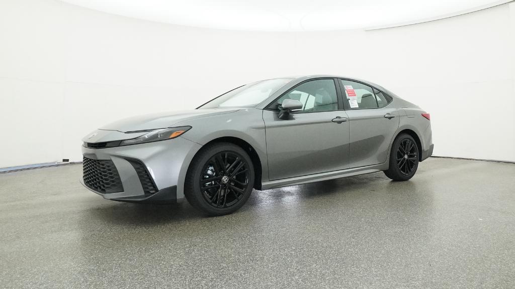 2025 Toyota Camry SE photo 6