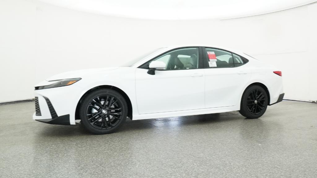 2025 Toyota Camry SE photo 3