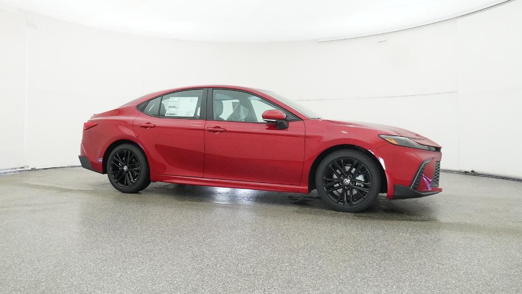 2025 Toyota Camry SE photo 18