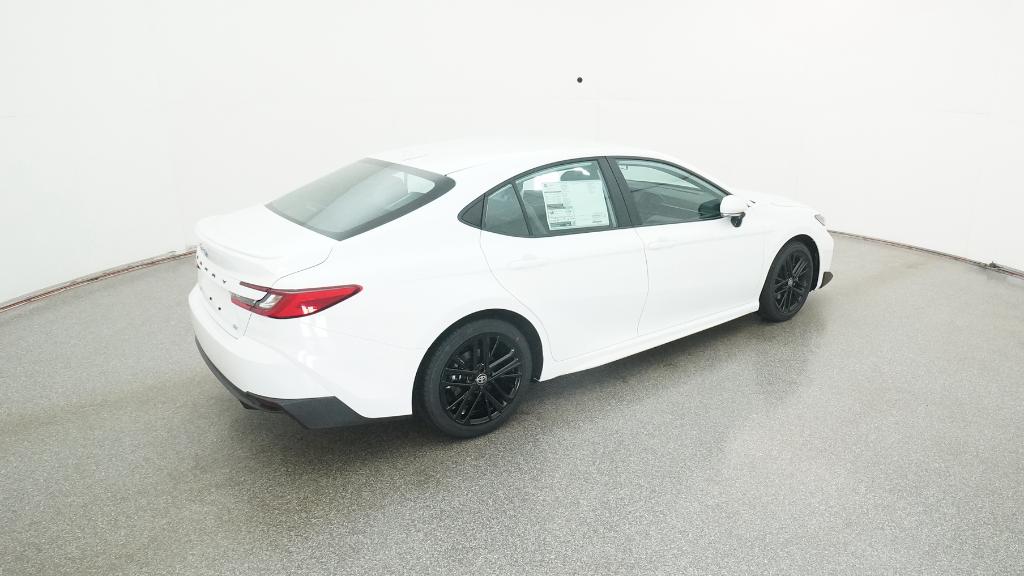 2026 Toyota Camry SE 4dr Car Slide 10
