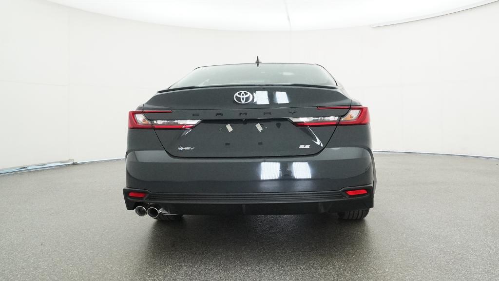 2026 Toyota Camry SE photo 18
