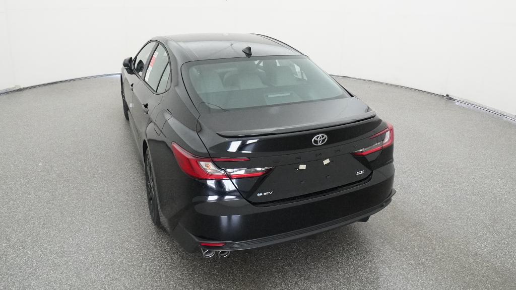 2026 Toyota Camry SE photo 13
