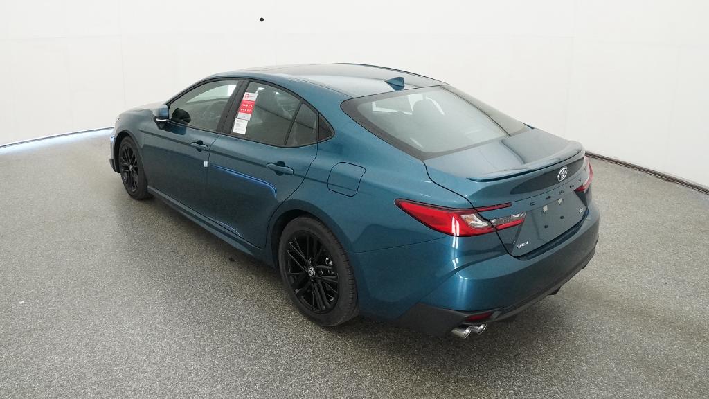 2026 Toyota Camry SE photo 13