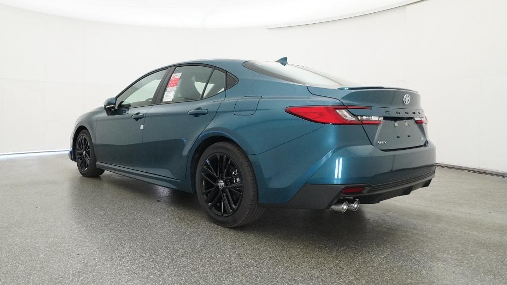2026 Toyota Camry SE photo 14