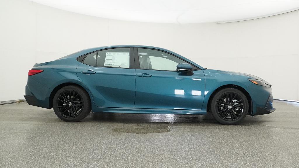 2026 Toyota Camry SE photo 26