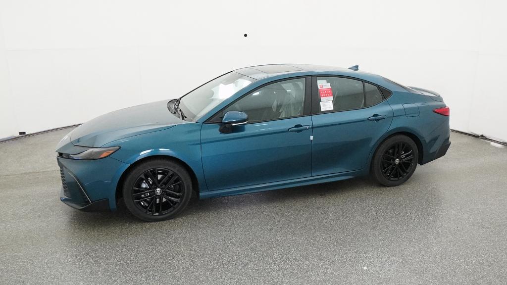 2026 Toyota Camry SE photo 7