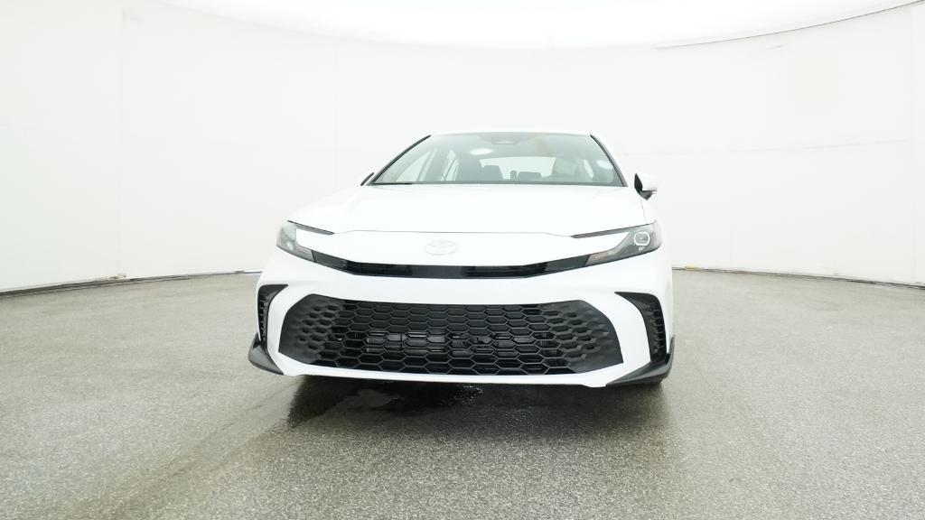 2026 Toyota Camry SE photo 3