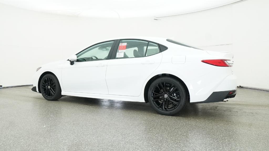 2026 Toyota Camry SE photo 12