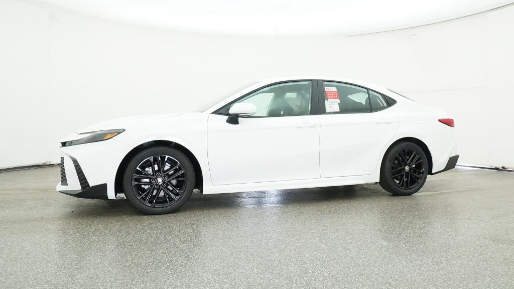 2026 Toyota Camry SE photo 8