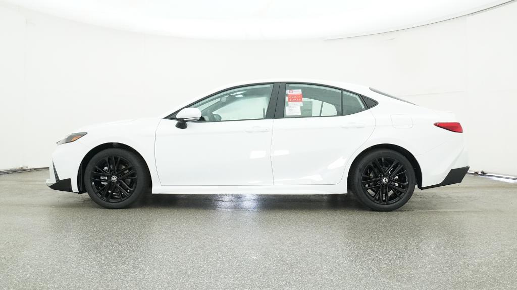 2026 Toyota Camry SE photo 10