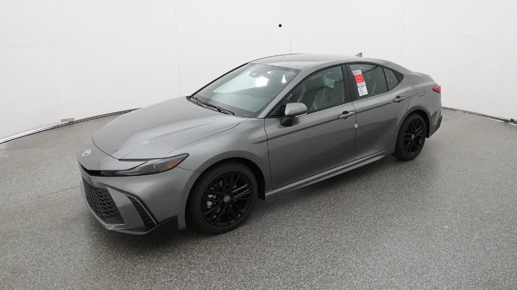 2026 Toyota Camry SE's photo