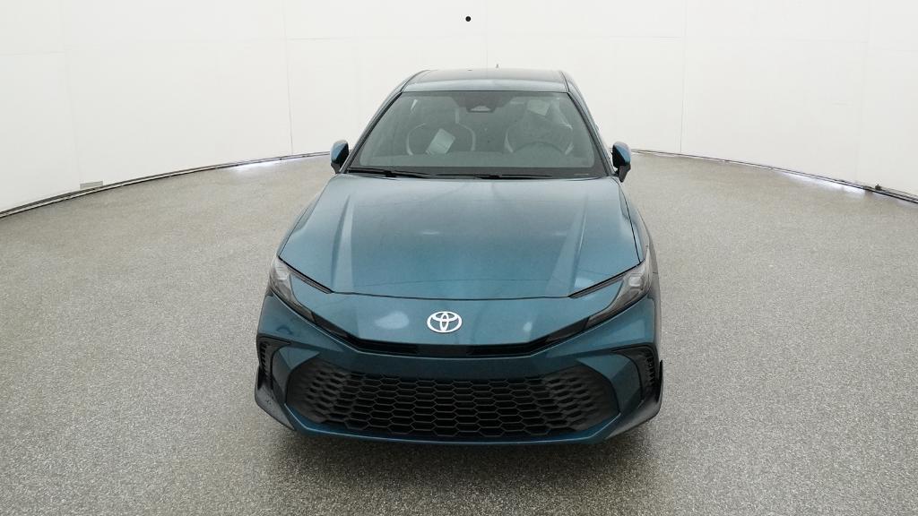 2026 Toyota Camry SE photo 2