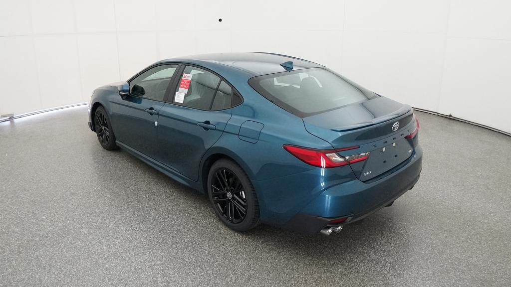 2026 Toyota Camry SE photo 13