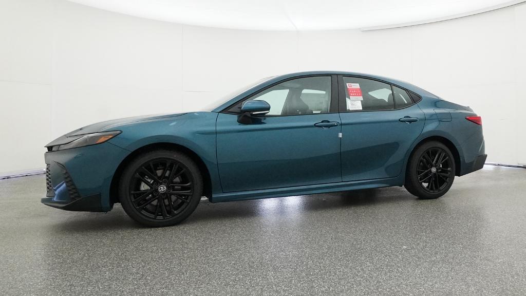 2026 Toyota Camry SE photo 8