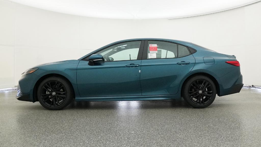 2026 Toyota Camry SE photo 10