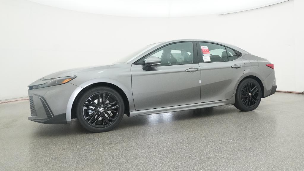 2026 Toyota Camry SE photo 7