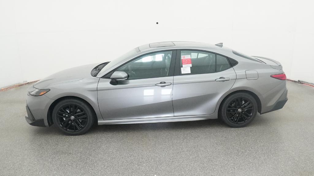 2026 Toyota Camry SE photo 8