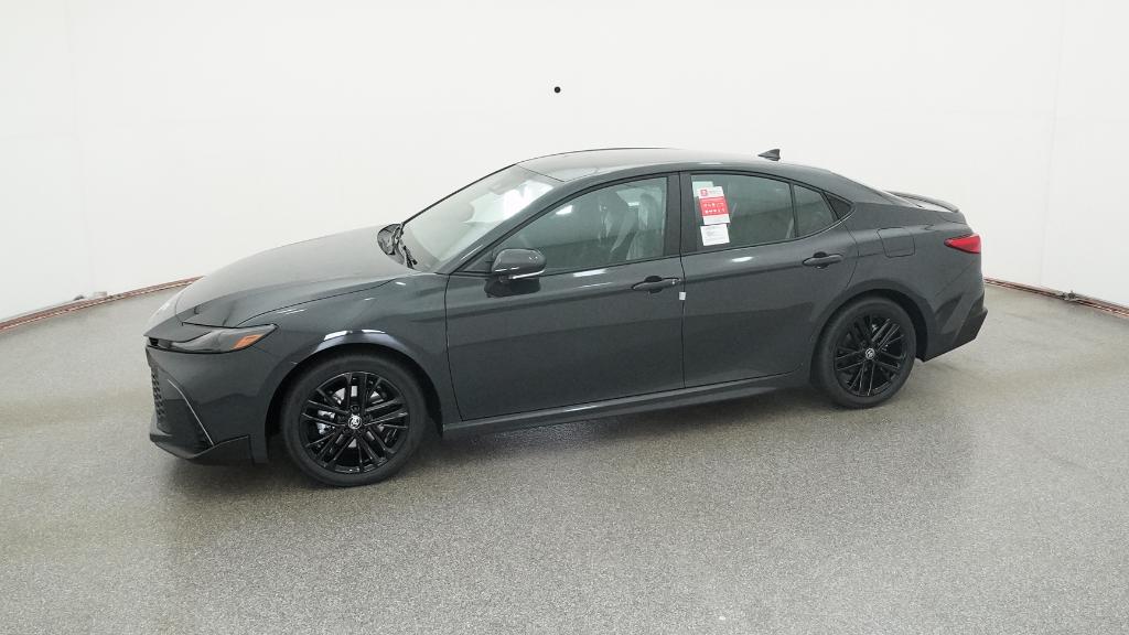 2026 Toyota Camry SE photo 4