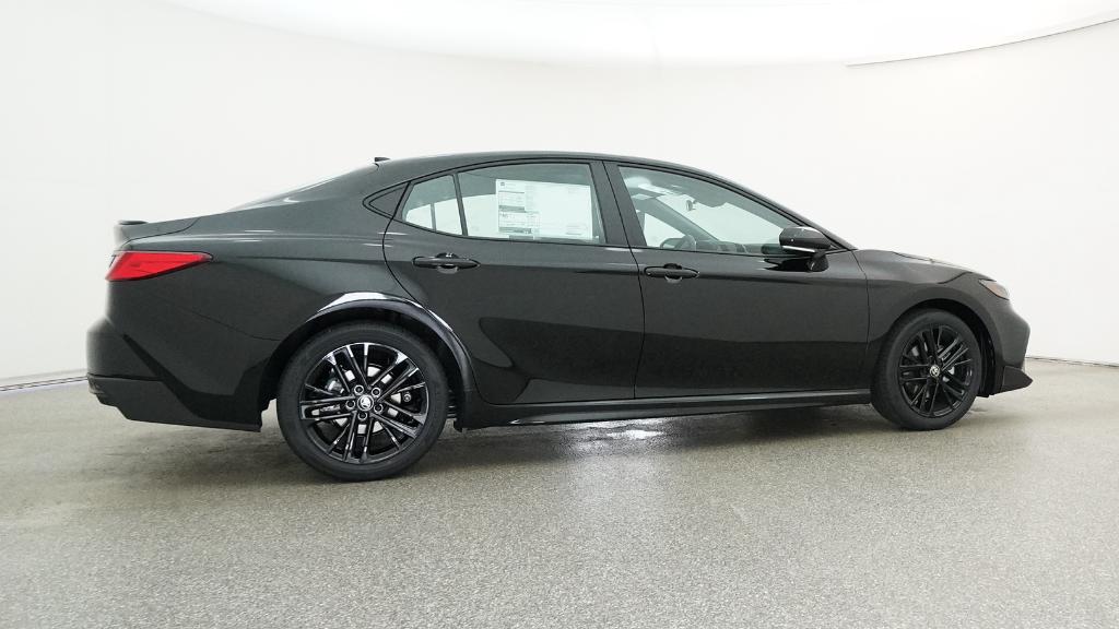 2026 Toyota Camry SE 4dr Car Slide 27