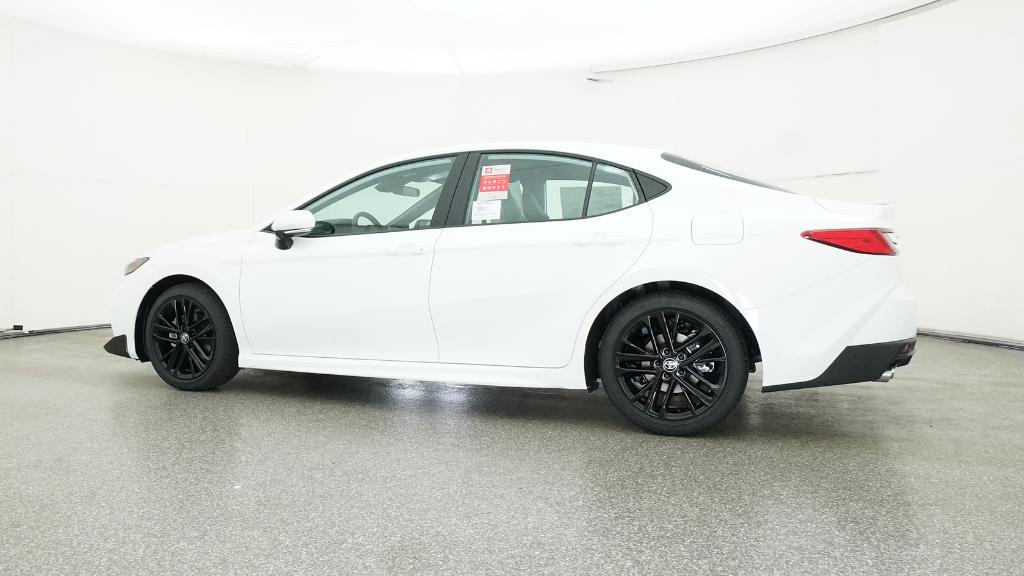 2026 Toyota Camry SE photo 12