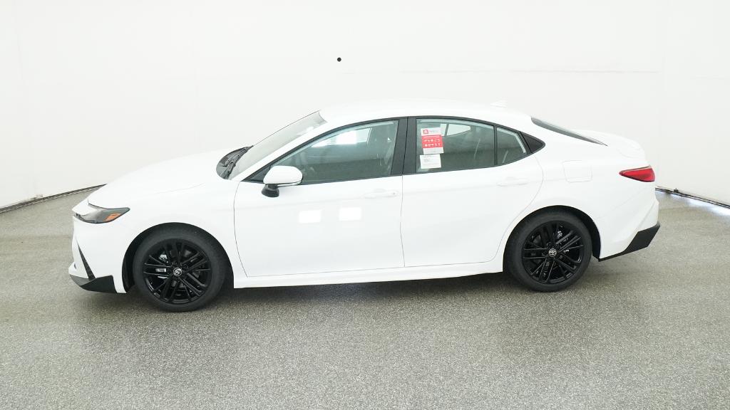 2026 Toyota Camry SE photo 9