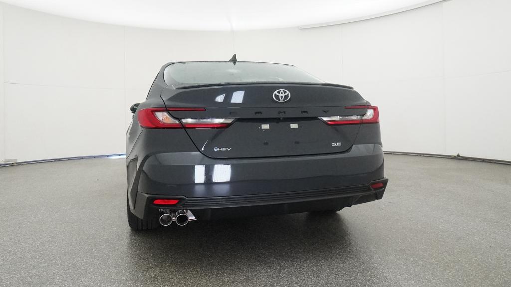 2026 Toyota Camry SE photo 13