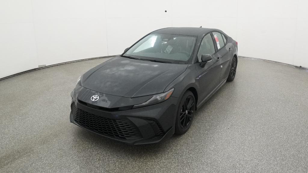2026 Toyota Camry SE photo 3