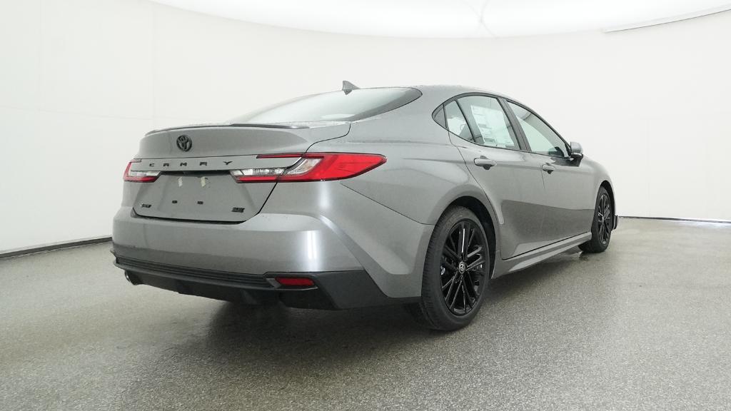 2026 Toyota Camry SE photo 18