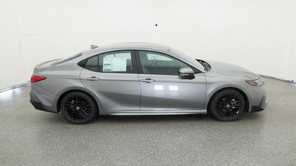 2026 Toyota Camry SE photo 25