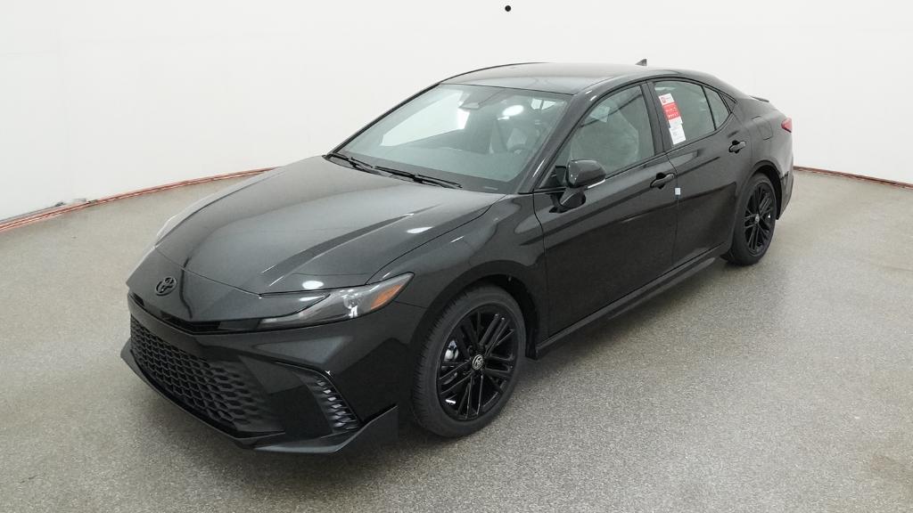 2026 Toyota Camry SE Hybrid's photo