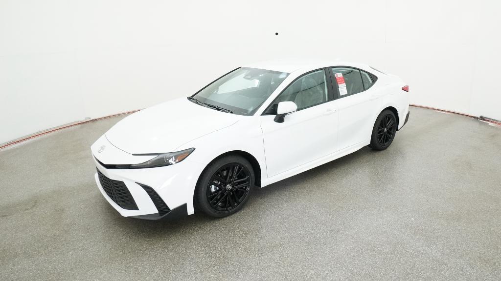 2026 Toyota Camry SE Hybrid's photo