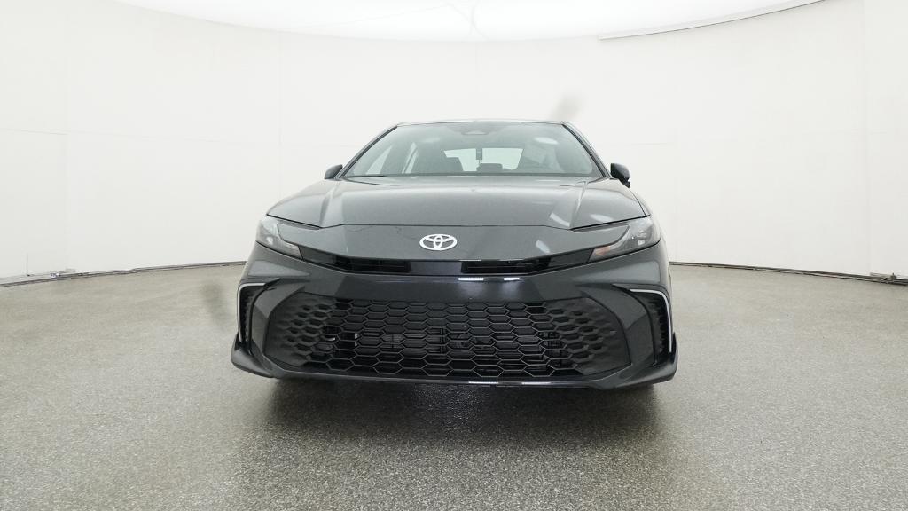 2026 Toyota Camry SE photo 3