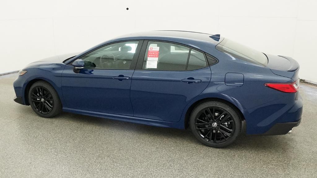 View vehicle photo 5