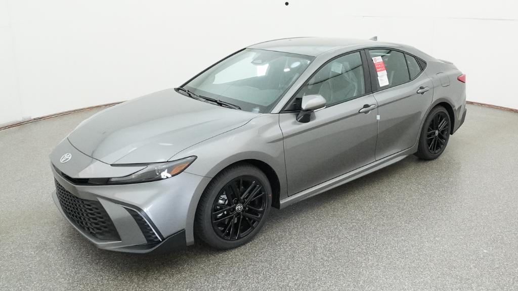2026 Toyota Camry SE Hybrid's photo