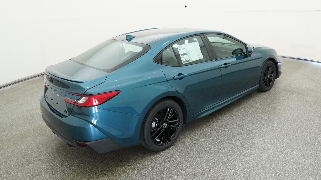 2026 Toyota Camry SE photo 17