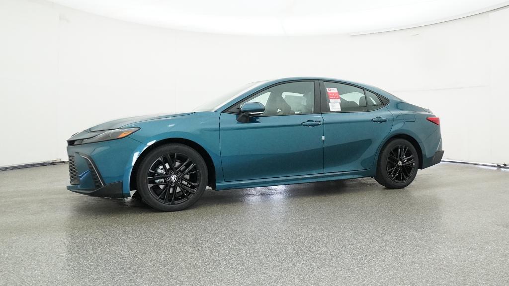 2026 Toyota Camry SE photo 3