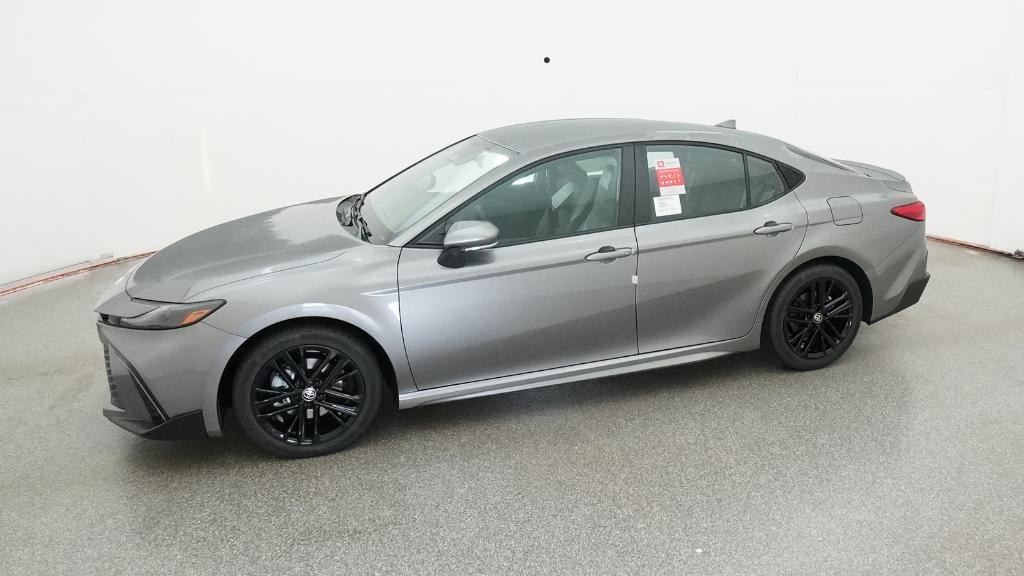 2026 Toyota Camry SE photo 4