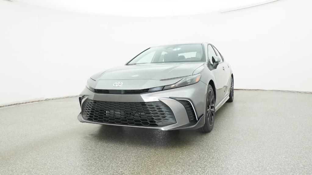 2026 Toyota Camry SE photo 4