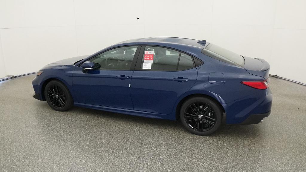 2026 Toyota Camry SE photo 11