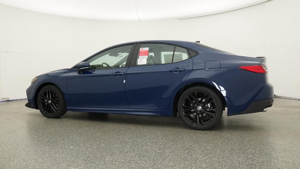2026 Toyota Camry SE photo 12