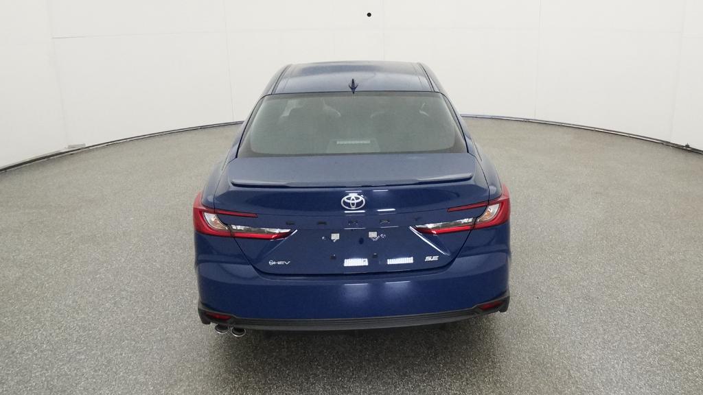 2026 Toyota Camry SE photo 18