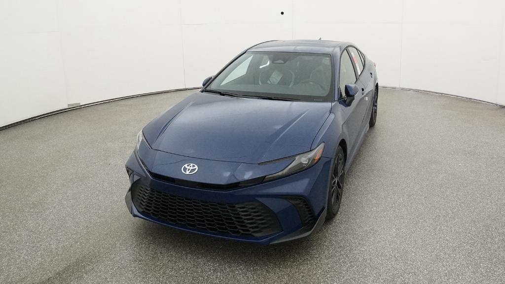 2026 Toyota Camry SE photo 5