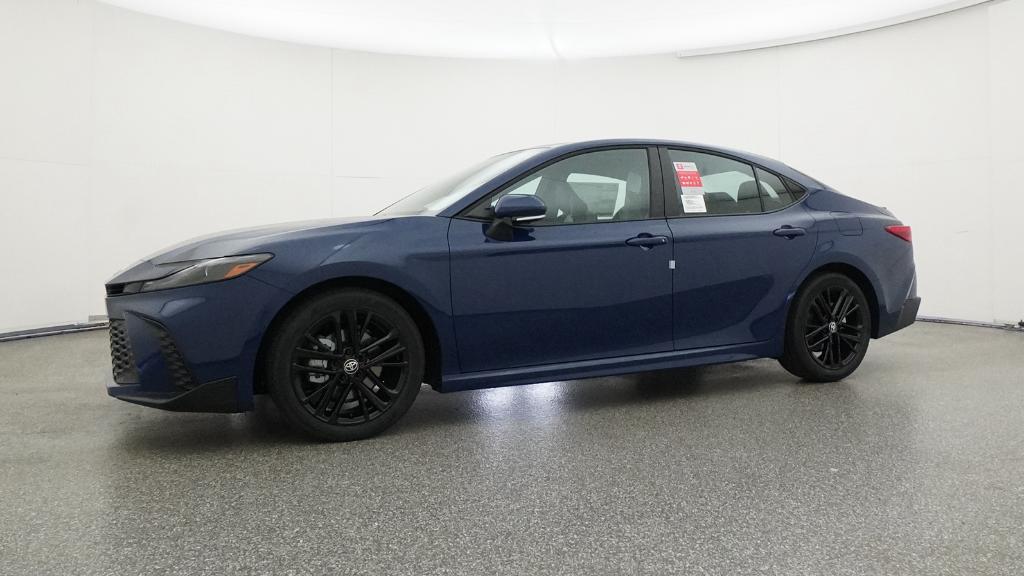 2026 Toyota Camry SE photo 8