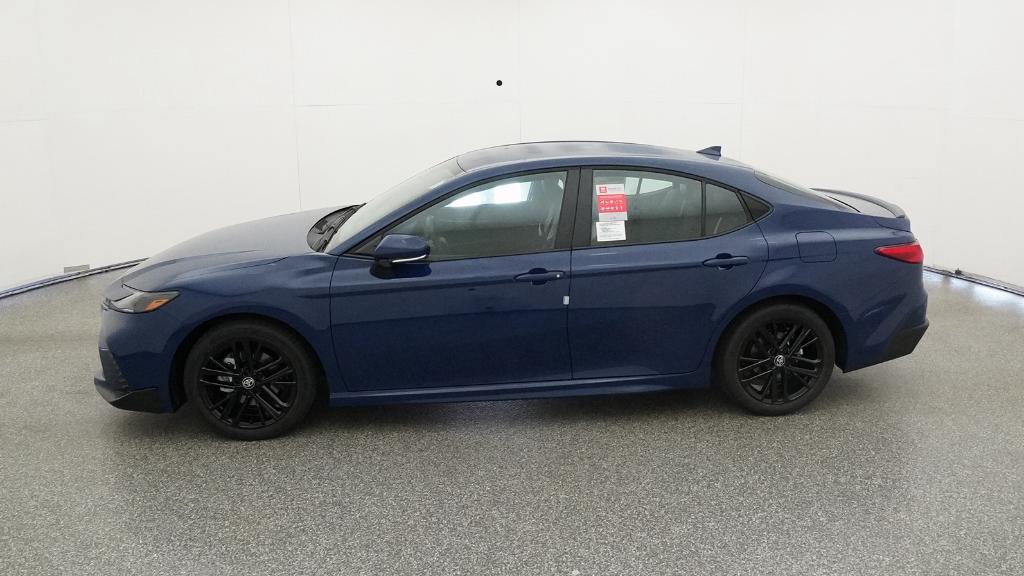 2026 Toyota Camry SE photo 9
