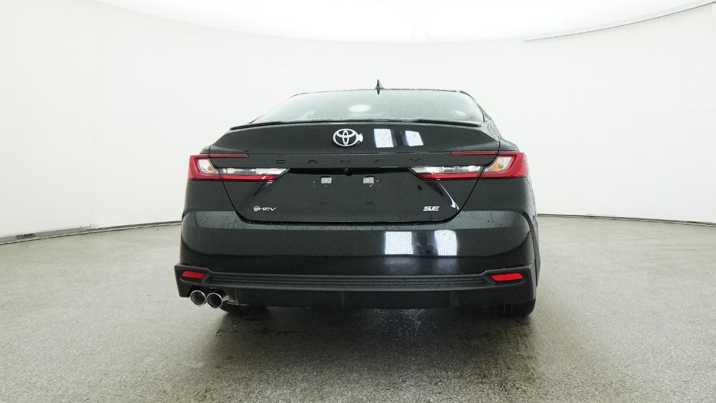 2026 Toyota Camry SE photo 17
