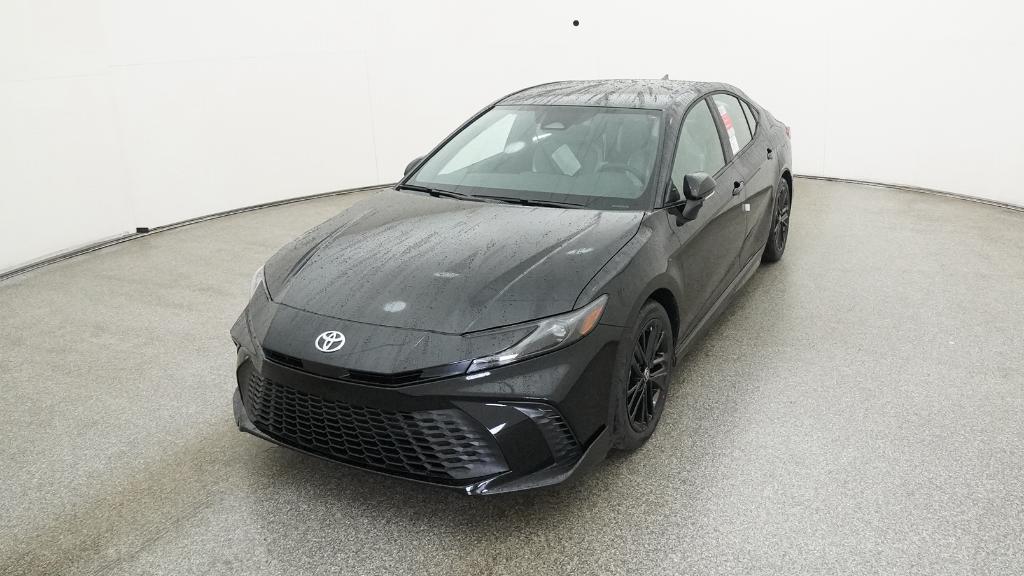 2026 Toyota Camry SE photo 5