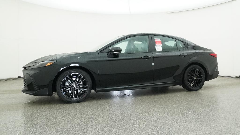 2026 Toyota Camry SE photo 8