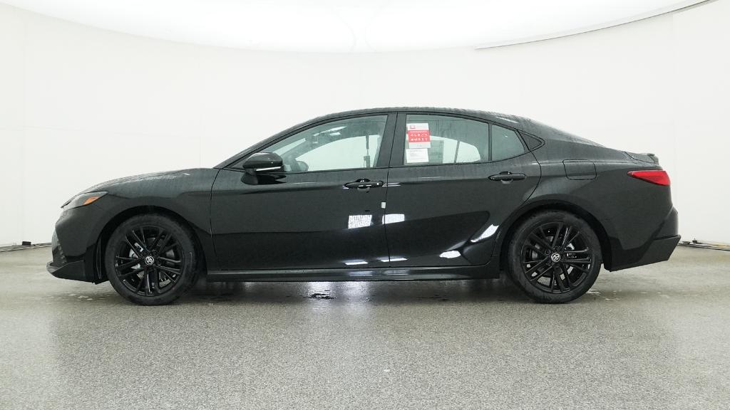 2026 Toyota Camry SE photo 10